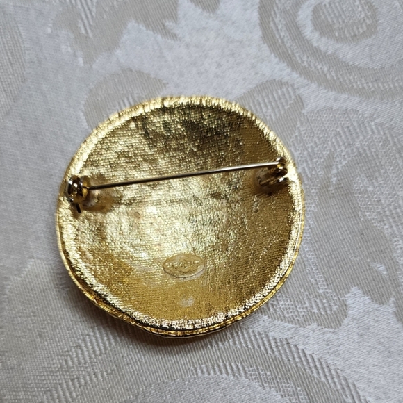 PARK LANE Vintage 80s Gold Textured Dome Brooch – Large Spiral Chain Design - Picture 7 of 8